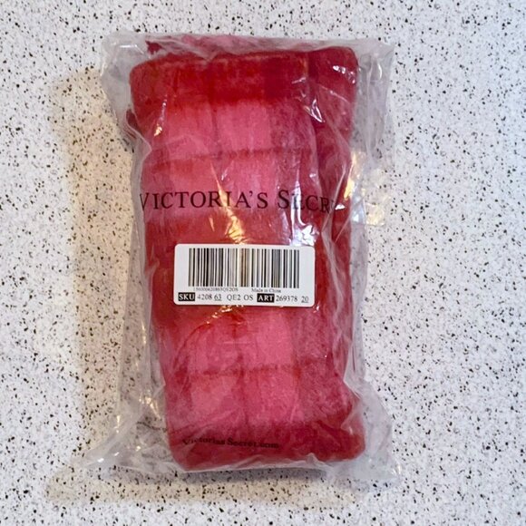 Victoria's Secret PINK Oversized Scarf Blanket Wrap Carmine Rose NWT - Picture 1 of 2